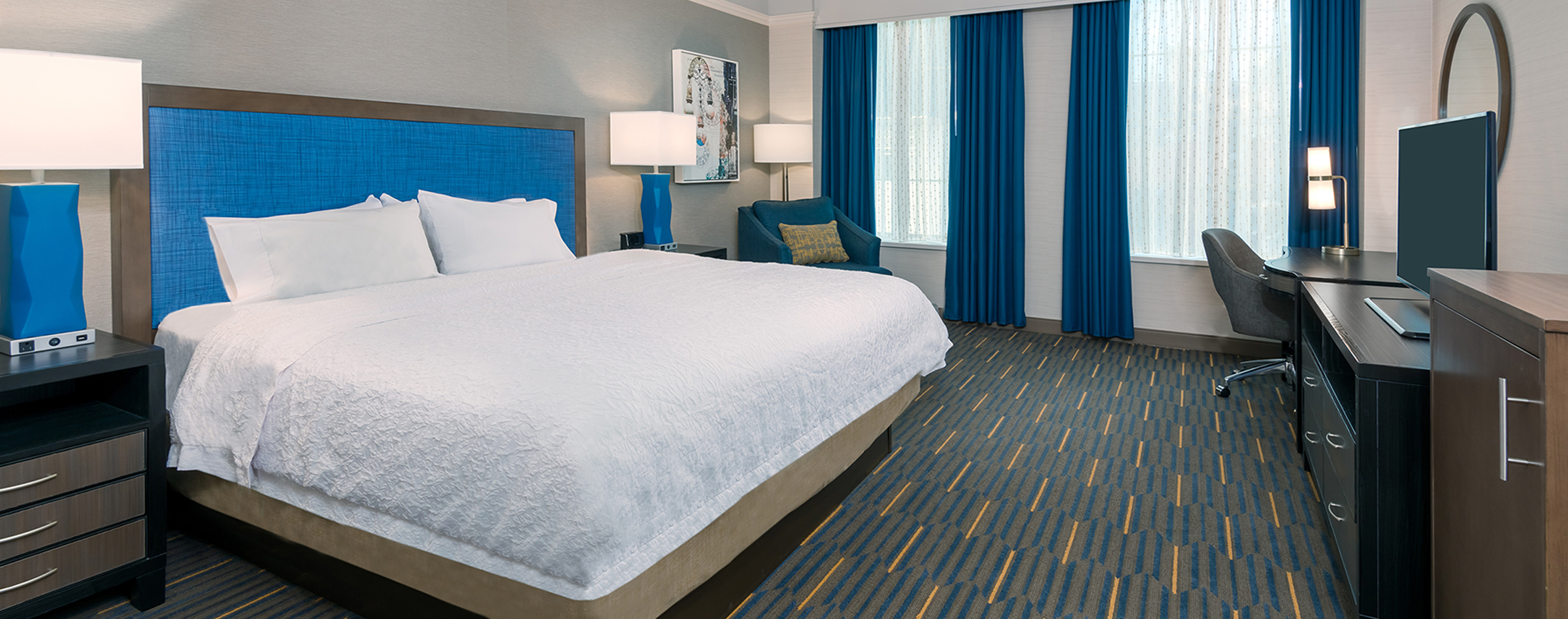 King Hotel Room at Hampton Inn & Suites Buffalo Downtown